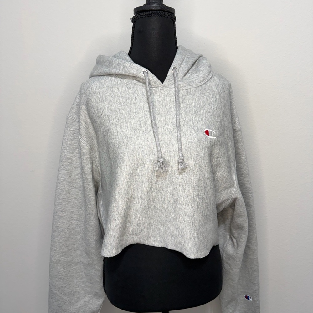 NWT Champion Women's Light Gray Cropped Hoodie B8